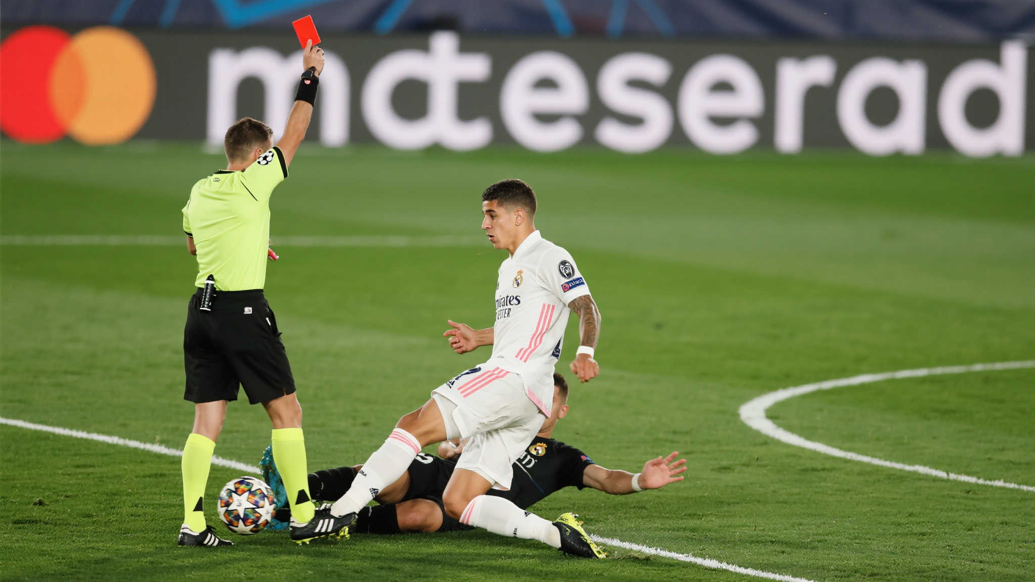 世界杯滚球游戏中心