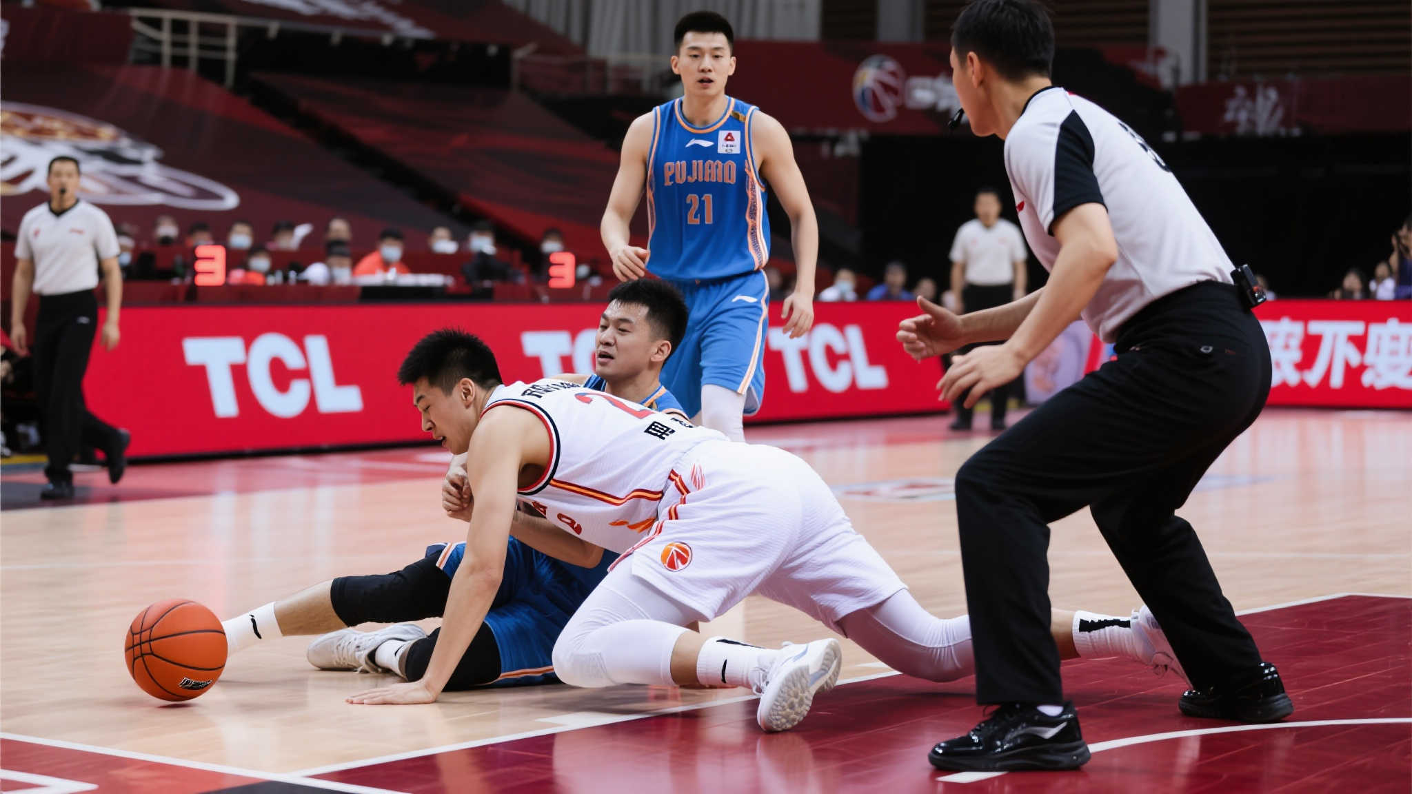 世界杯滚球游戏中心