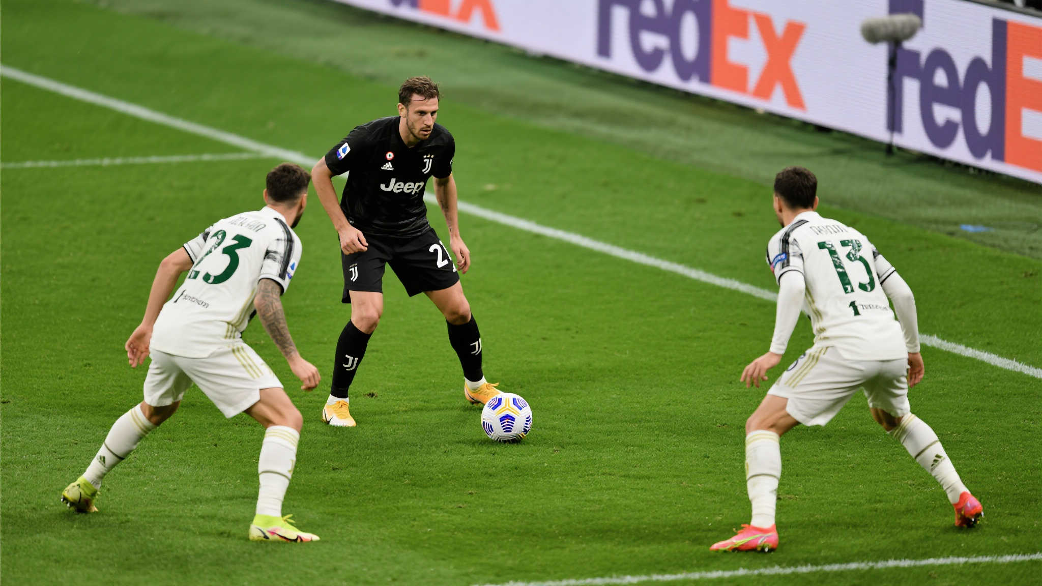 世界杯滚球游戏中心